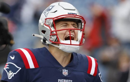 NFL Quarterback Mac Jones Gifts Bitcoin to His Patriots Teammates for Christmas