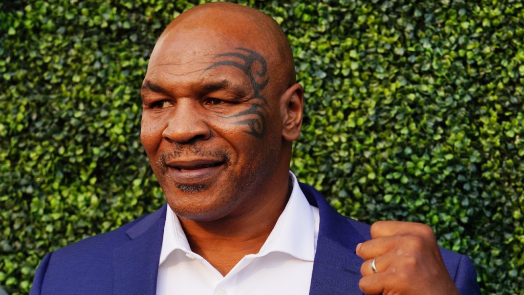 Boxing Legend Mike Tyson Says He's 'All in’ on Solana Crypto — Asks Fans How High SOL Will Go