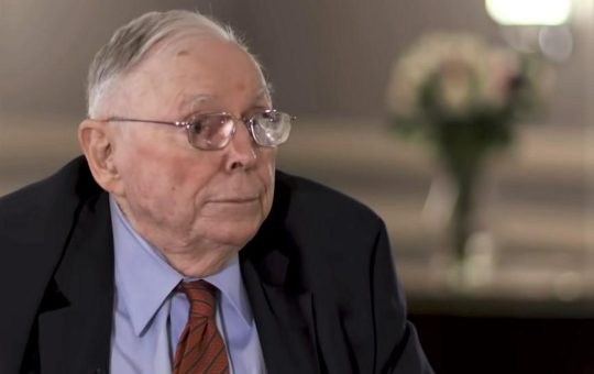 Billionaire Charlie Munger Says America Should Ban Crypto – Here's Why