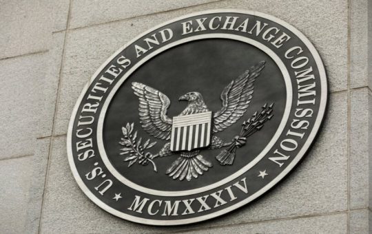 SEC Faces Mounting Pressure from Lawmakers to Back Off Crypto Industry