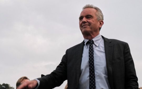Robert F. Kennedy Jr. Vows to Put the US Budget on Blockchain