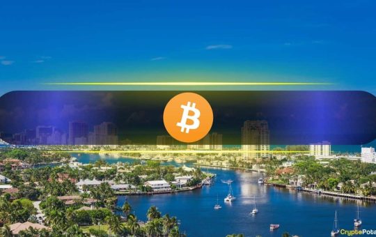 Florida CFO Pushes for Bitcoin in State Pension Funds